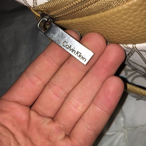 Brand New Calvin Klein Duffel Bag - Picture 2 of 4
